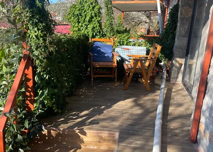 Soeguet Erol Koey Evi Casa de Férias Taslica