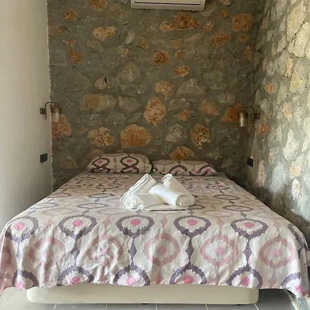 Semesterbostad Soeguet Erol Koey Evi Taslica
