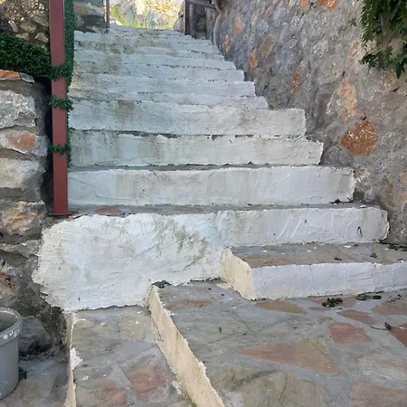 Semesterbostad Soeguet Erol Koey Evi