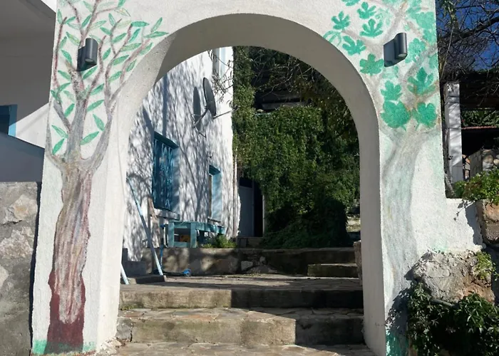 Soeguet Erol Koey Evi